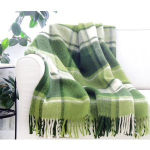 Плед  двухспальный,   зеленый из новозеландской шерсти  100% 170-200см.